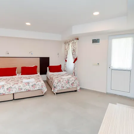 Altinkum 3*